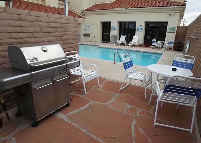 Motel: Gateway Studio Suites